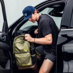 S24 Bauer Varsity Backpack -Rexhockey Bauer varsity backpack action1