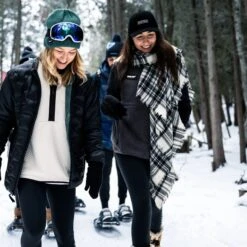 S24 Bauer Corduroy Cap -Rexhockey bauer hockey cordoroy cap black action